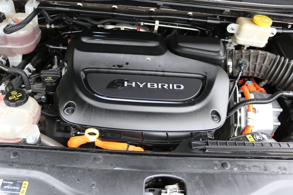 Used 2018 Chrysler Pacifica Limited w/ Advanced Safetytec Group FWD image 10