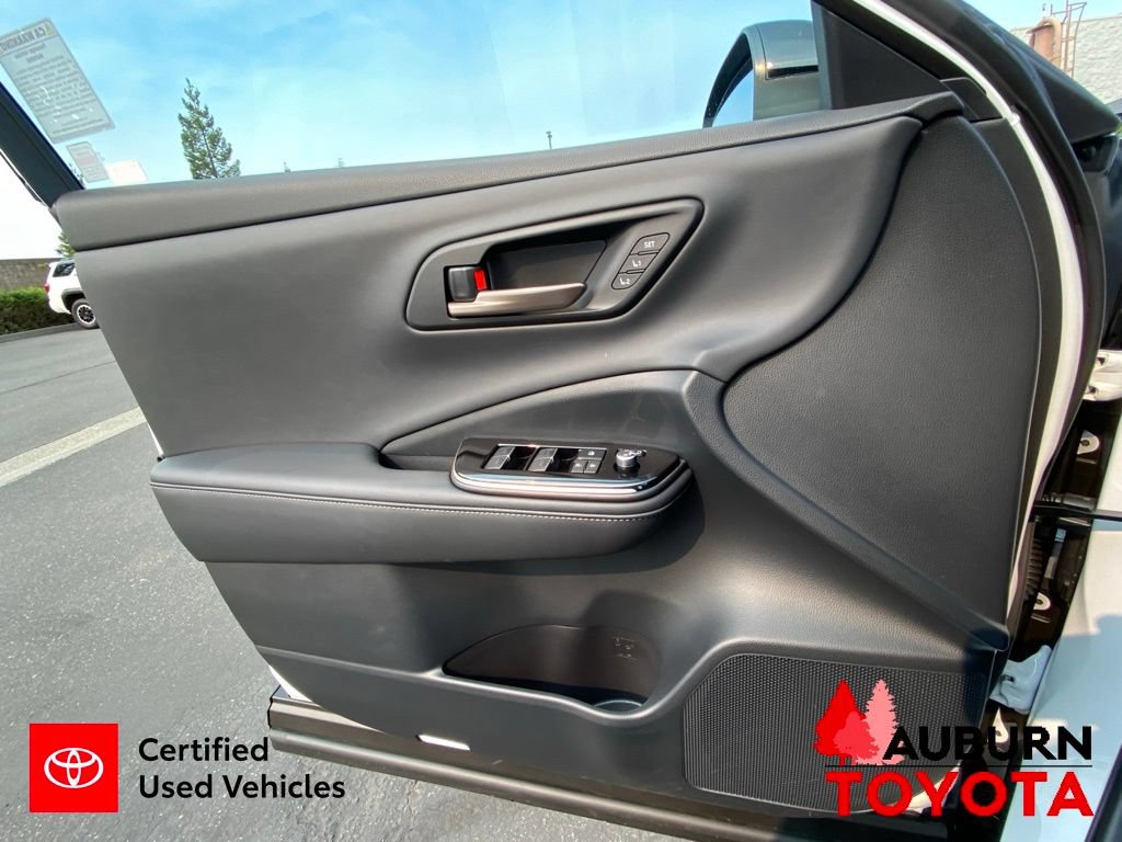 Certified 2026 Toyota Crown Signia AWD/4WD image 36