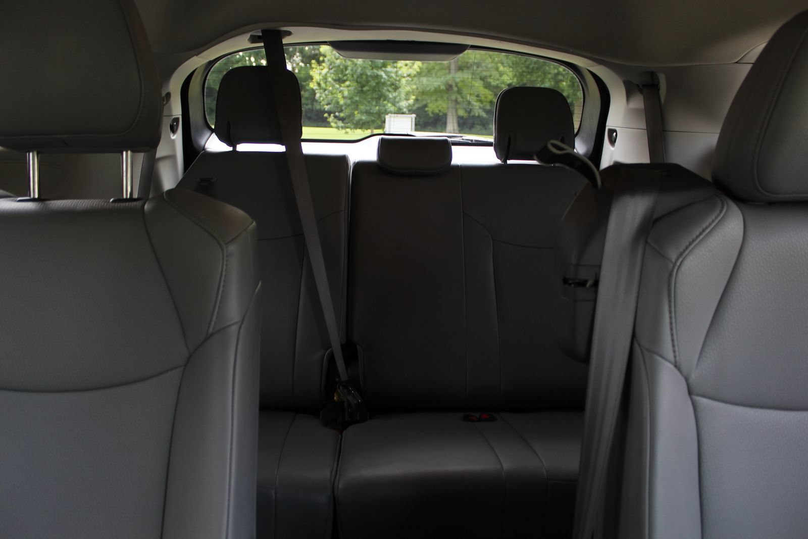 Used 2024 Toyota Sienna XLE FWD image 16