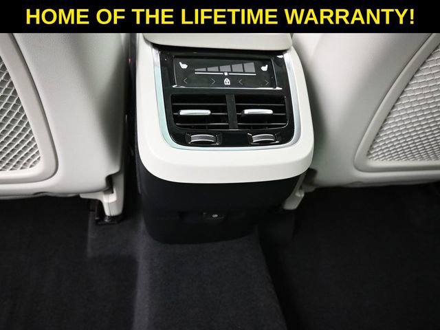 Used 2022 Volvo XC90 T6 Inscription image 36