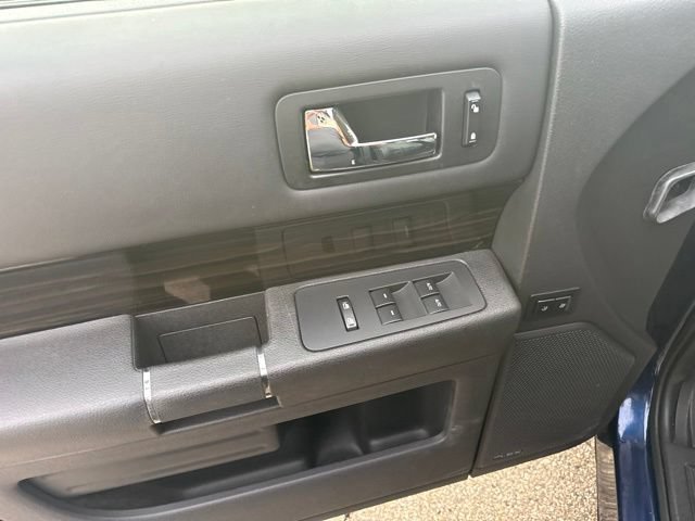 Used 2016 Ford Flex SEL w/ Equipment Group 202A FWD image 17