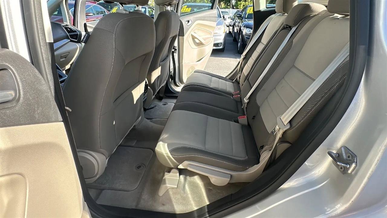 Used 2013 Ford C-MAX SE FWD image 29