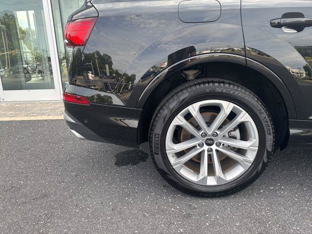 Used 2025 Audi Q7 3.0T Premium Plus AWD/4WD image 19
