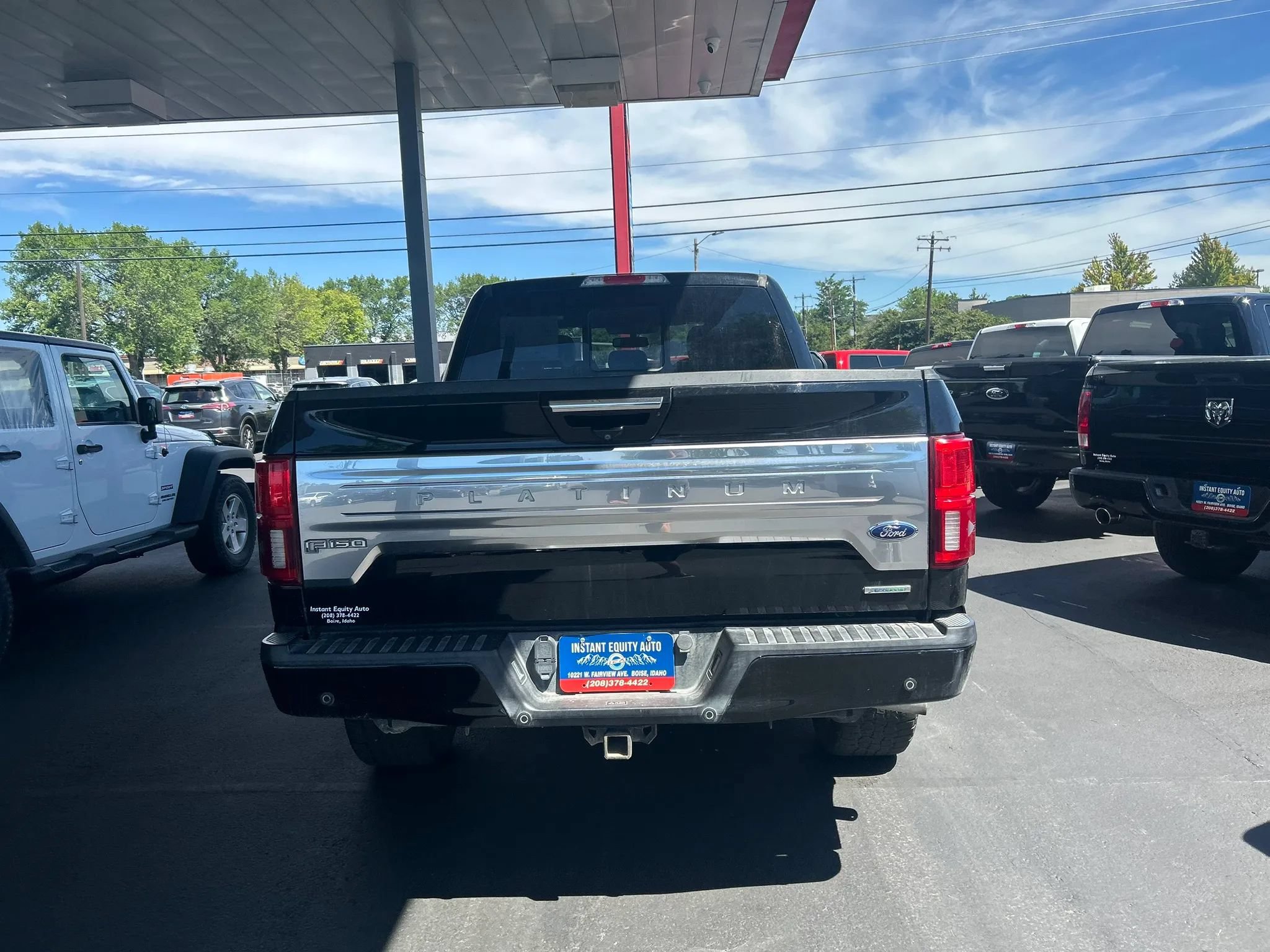 Used 2018 Ford F150 Platinum w/ Equipment Group 701A Luxury AWD/4WD image 14