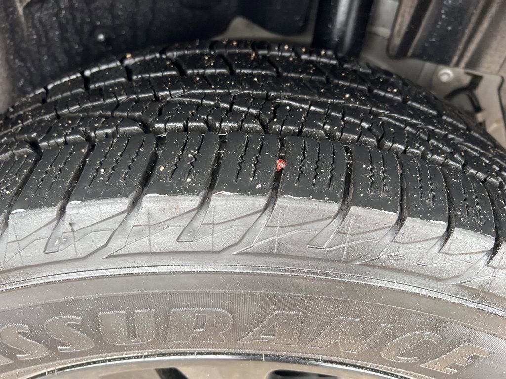 Used 2018 Ford Explorer XLT image 43