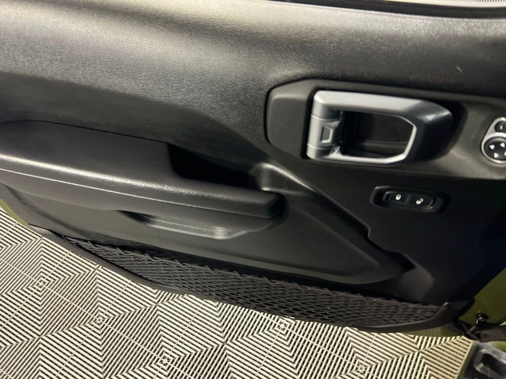 Used 2022 Jeep Wrangler Unlimited Sport image 25