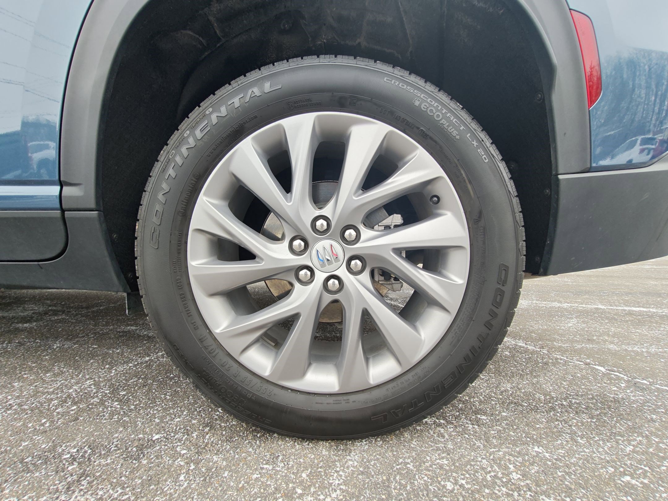 Certified 2025 Buick Enclave Preferred image 11