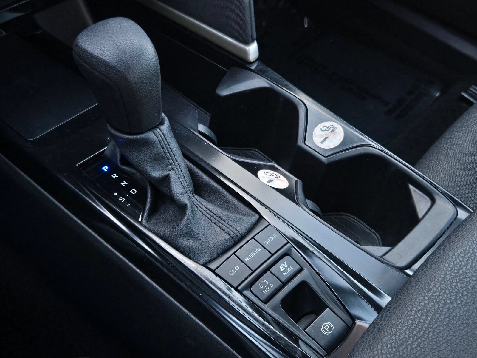 Certified 2025 Toyota Camry LE FWD image 15