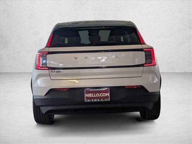 New 2025 Volvo EX30 Plus w/ Protection Package Premier image 8