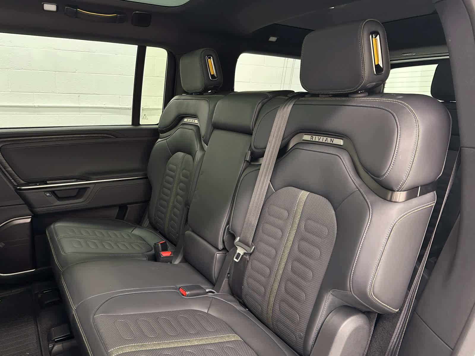 Used 2026 Rivian R1S Adventure image 16