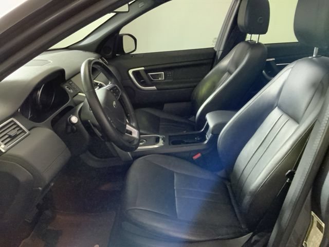 Used 2018 Land Rover Discovery Sport HSE AWD/4WD image 14