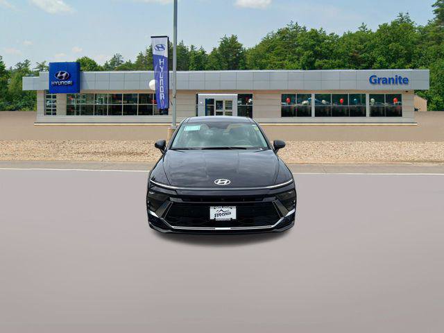New 2026 Hyundai Sonata Limited FWD image 3