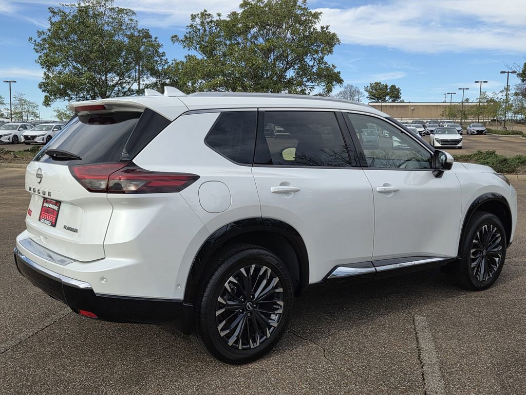 Certified 2025 Nissan Rogue Platinum w/ Tech Package video 2