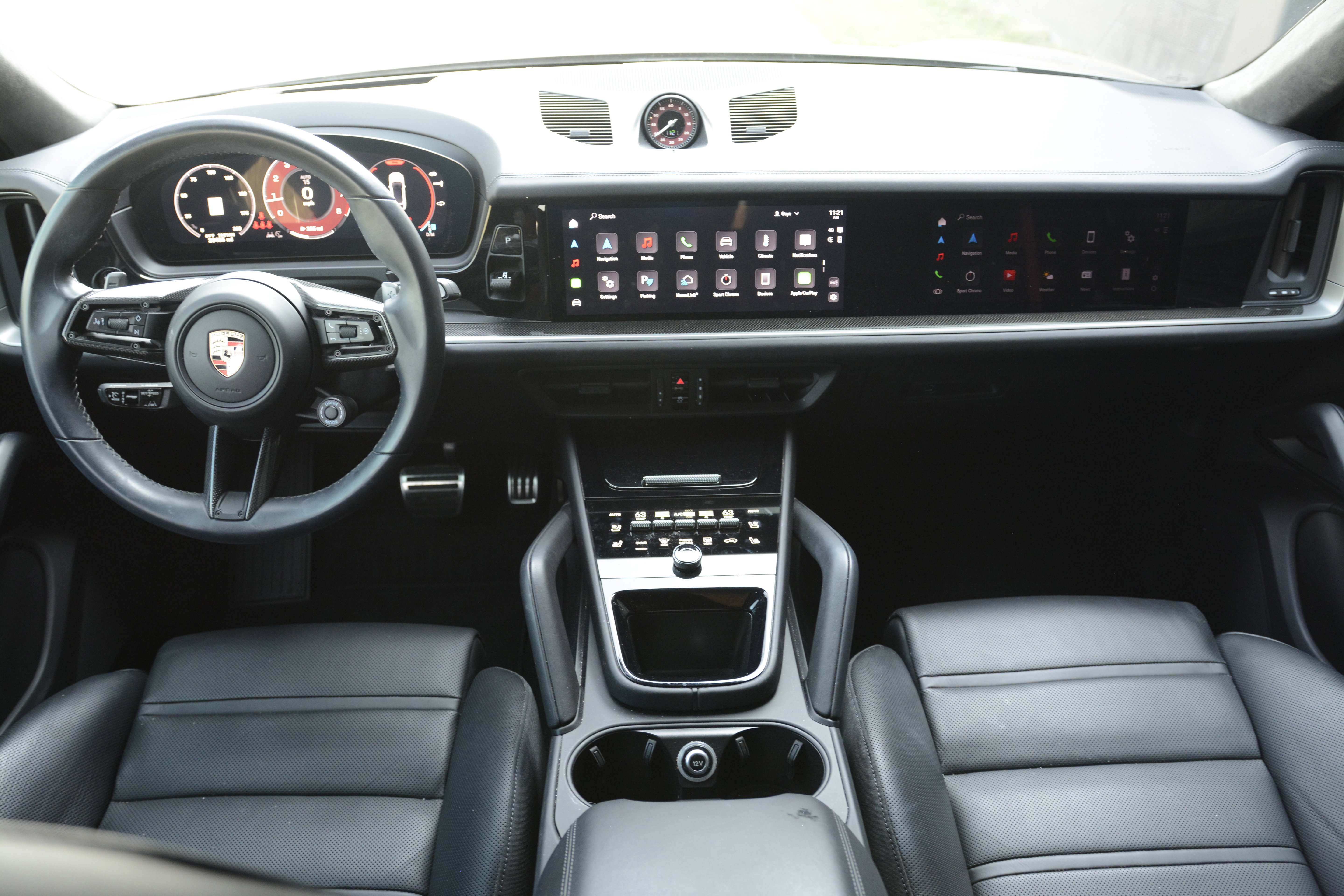 Certified 2024 Porsche Cayenne S AWD/4WD image 12