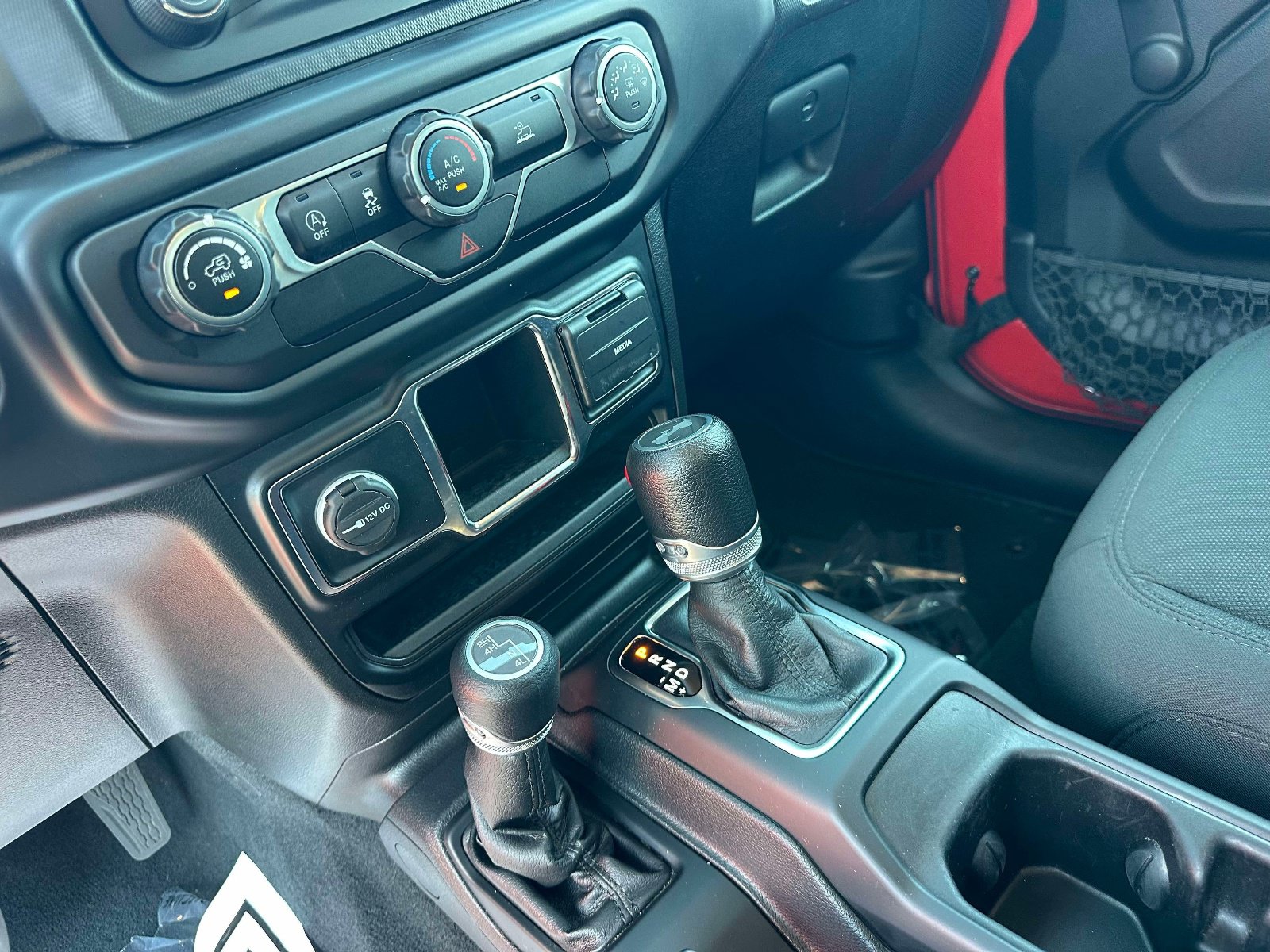 Used 2021 Jeep Wrangler Unlimited Sport AWD/4WD image 11