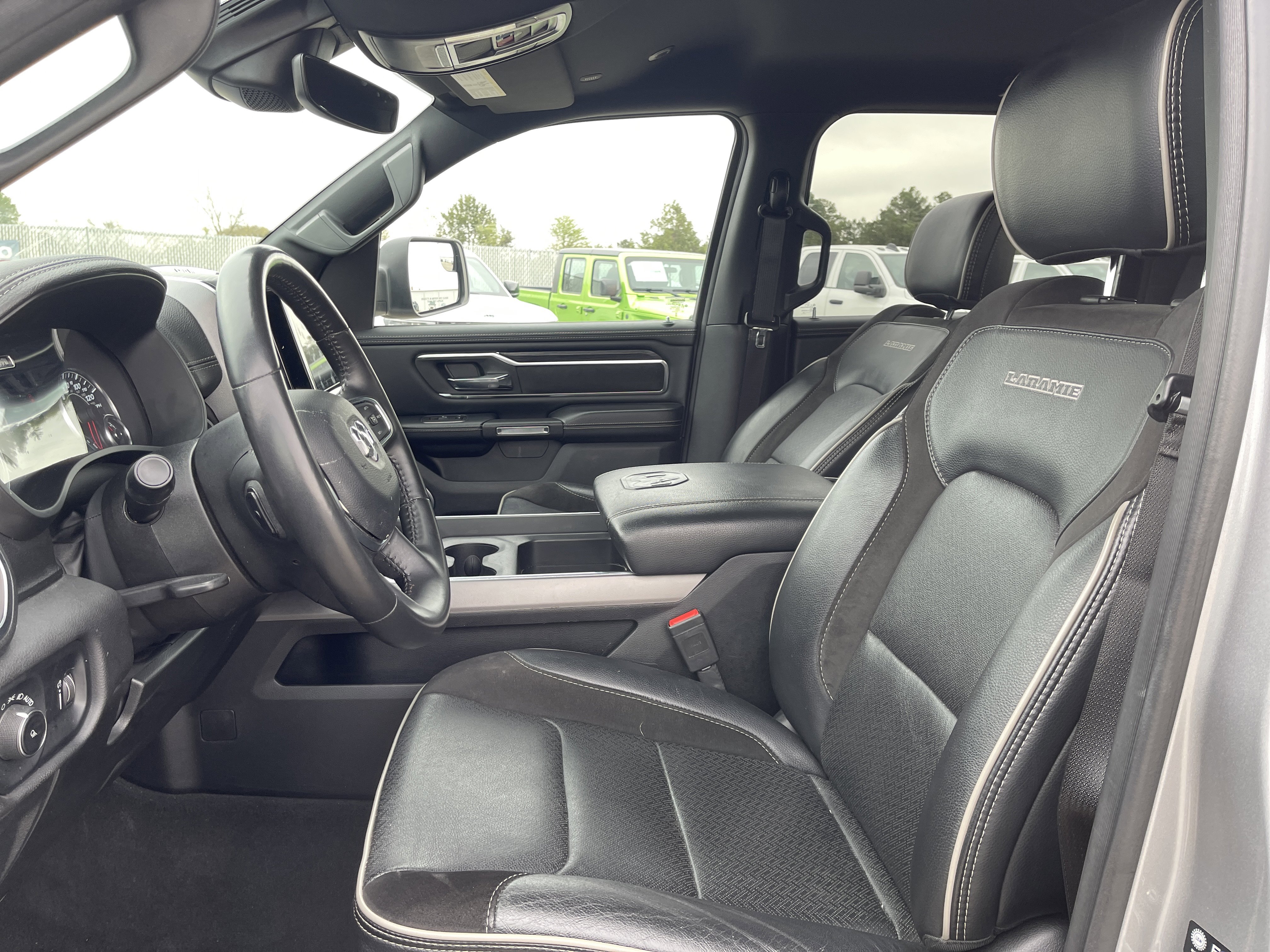 Used 2024 RAM 1500 Laramie image 15
