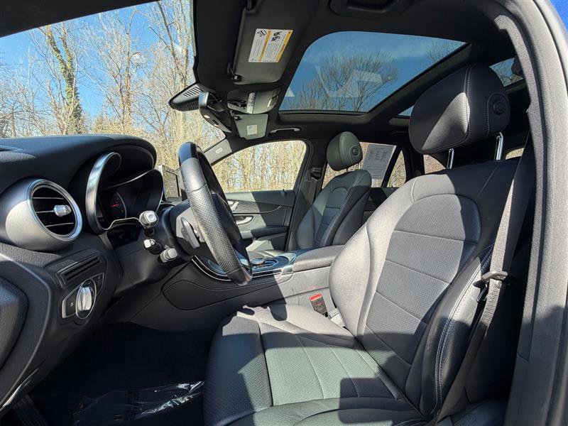 Used 2018 Mercedes-Benz GLC 300 4MATIC image 14