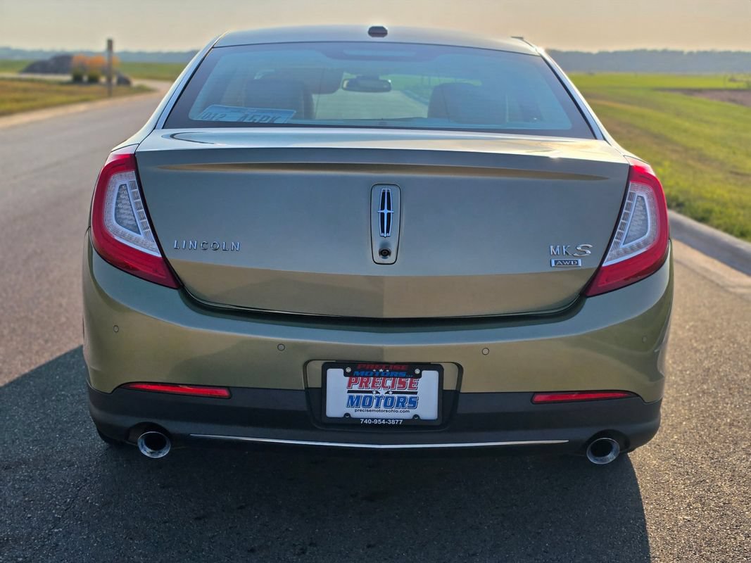 Used 2013 Lincoln MKS AWD image 6