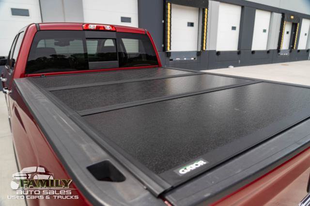 Used 2019 GMC Sierra 2500 Denali w/ Duramax Plus Package AWD/4WD image 16