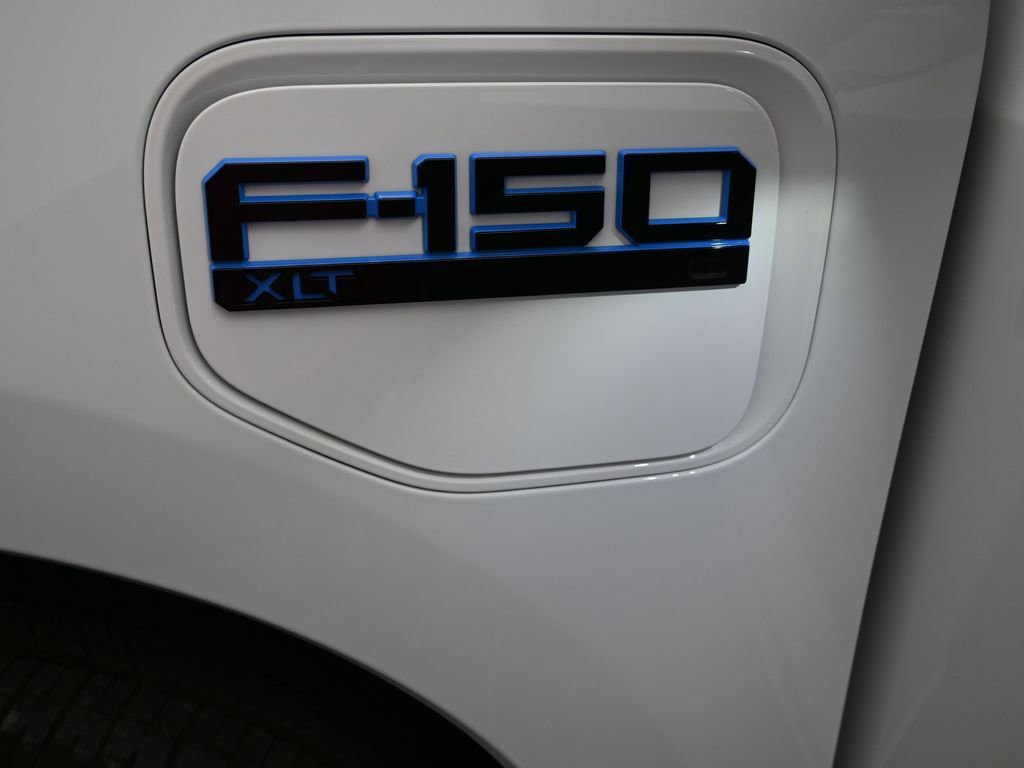 New 2025 Ford F150 Lightning XLT image 11
