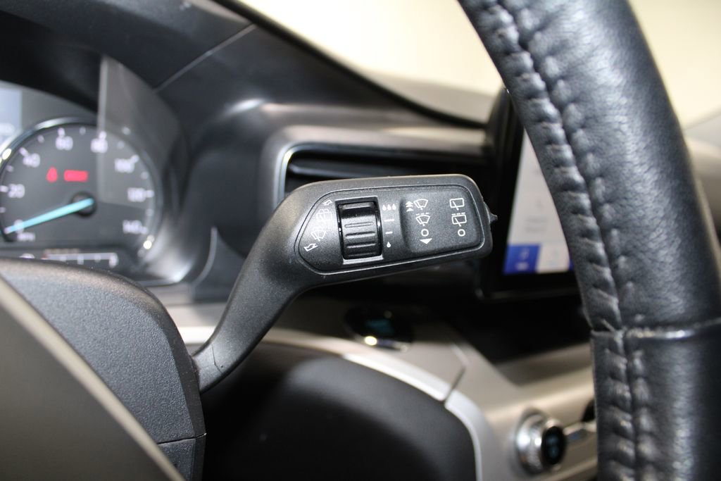 Used 2022 Ford Explorer XLT w/ Equipment Group 202A image 42