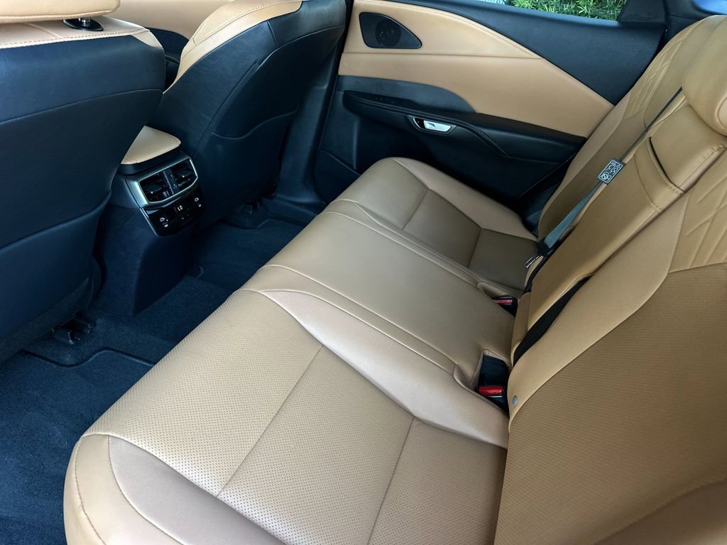 Used 2025 Lexus RX 350 FWD w/ Technology Package image 12
