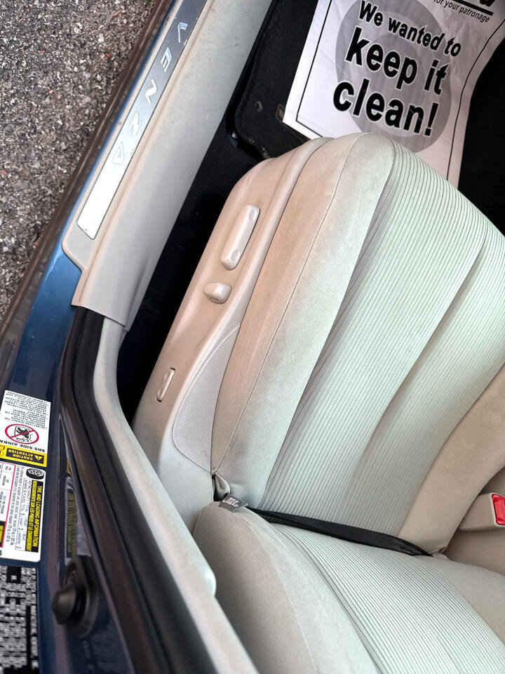 Used 2010 Toyota Venza AWD image 15