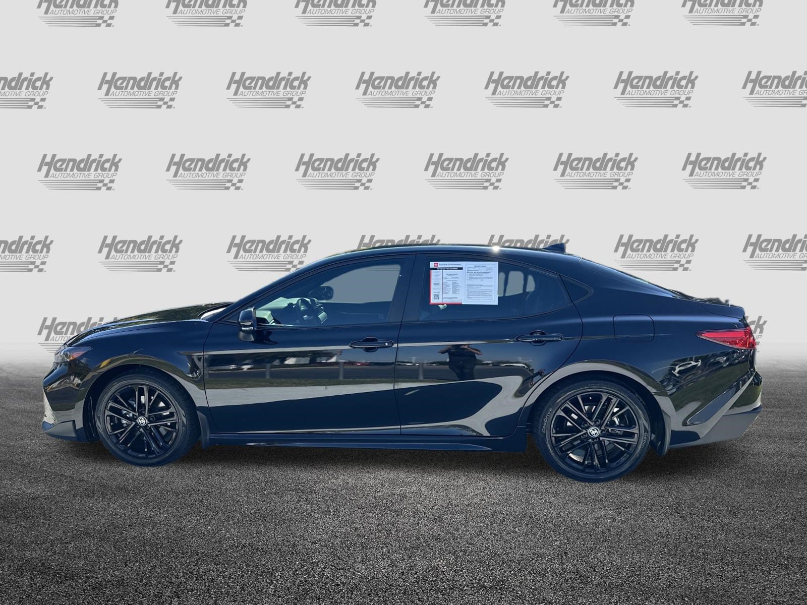 Used 2025 Toyota Camry SE FWD image 7