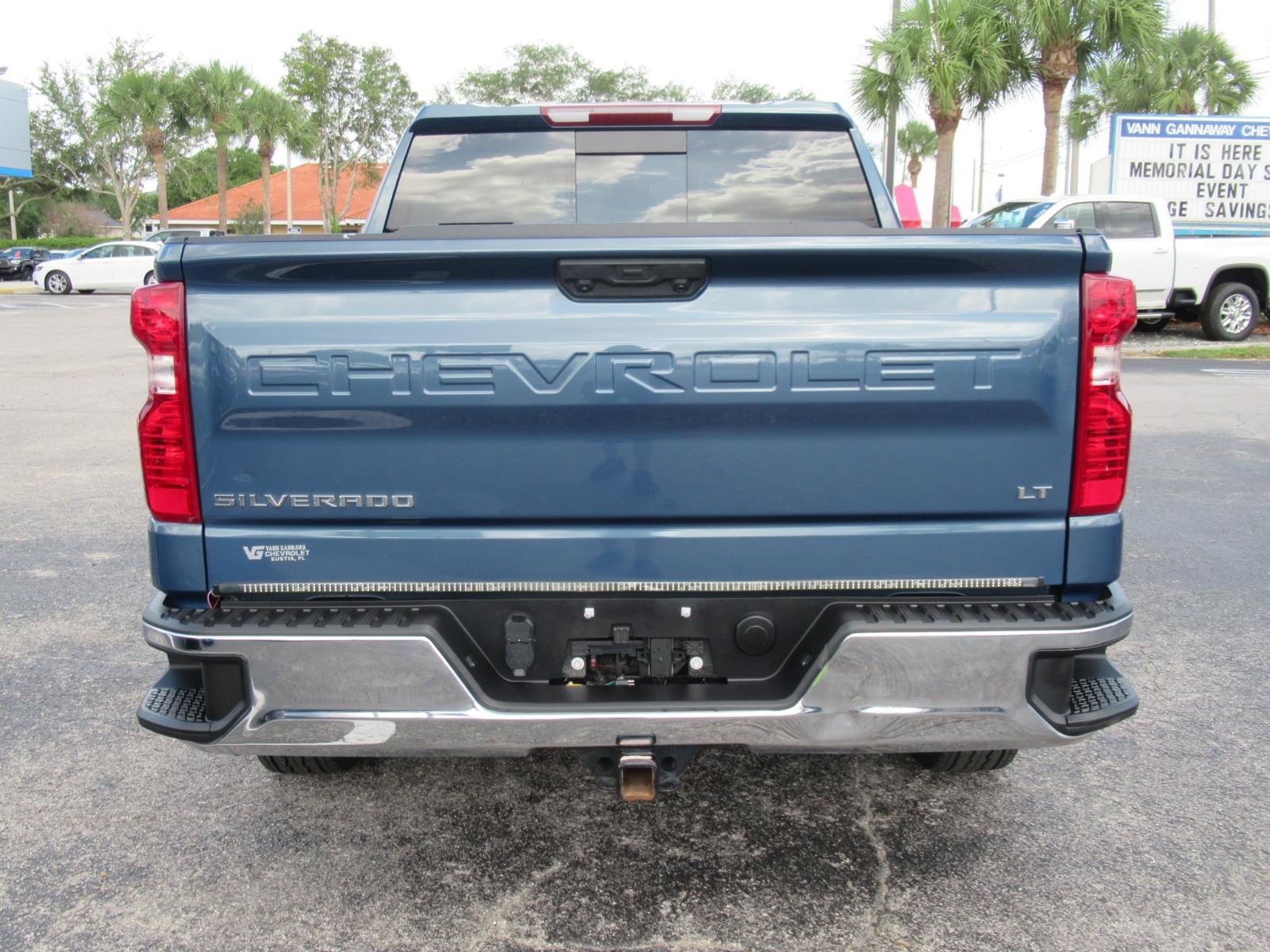 Used 2024 Chevrolet Silverado 1500 LT w/ Convenience Package II RWD image 7