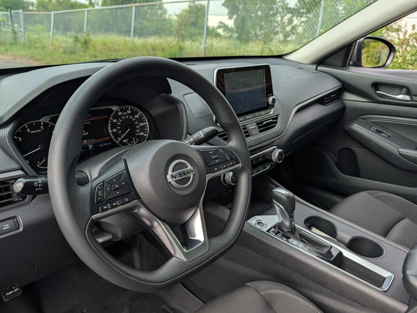 Used 2020 Nissan Altima 2.5 S FWD image 22