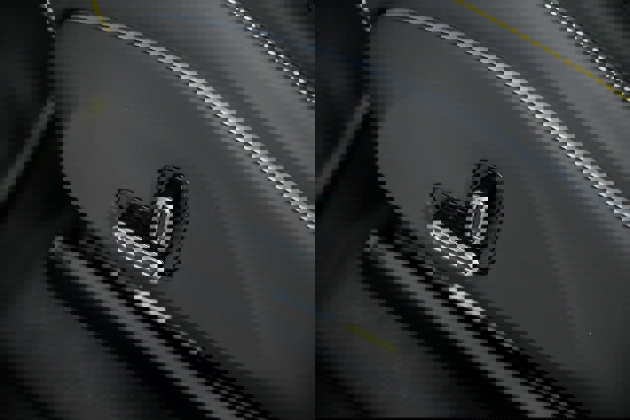 Used 2025 Ferrari Purosangue image 35