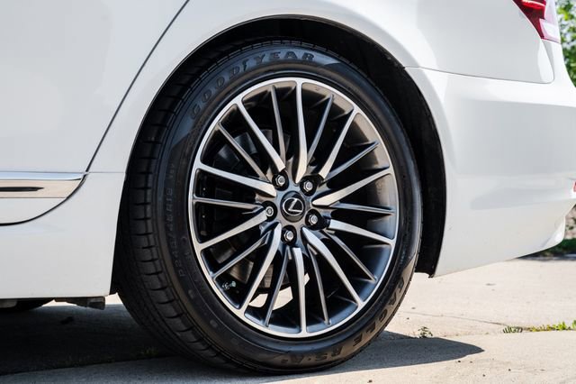 Used 2013 Lexus LS 460 w/ F-Sport Pkg RWD image 38