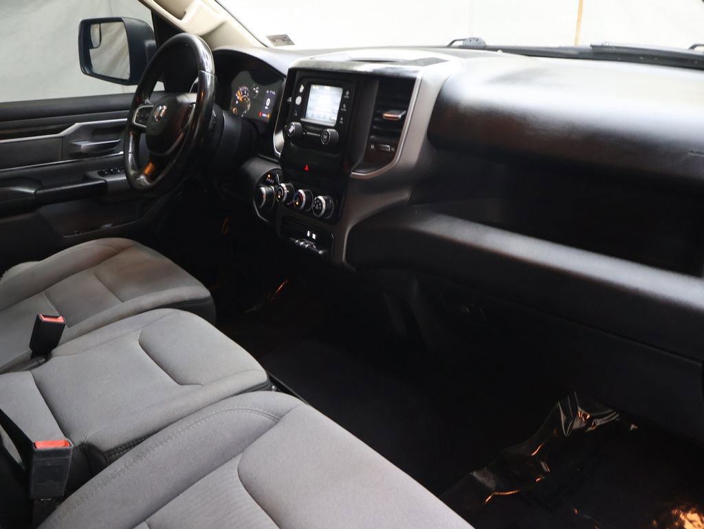 Used 2019 RAM 1500 Big Horn RWD image 10