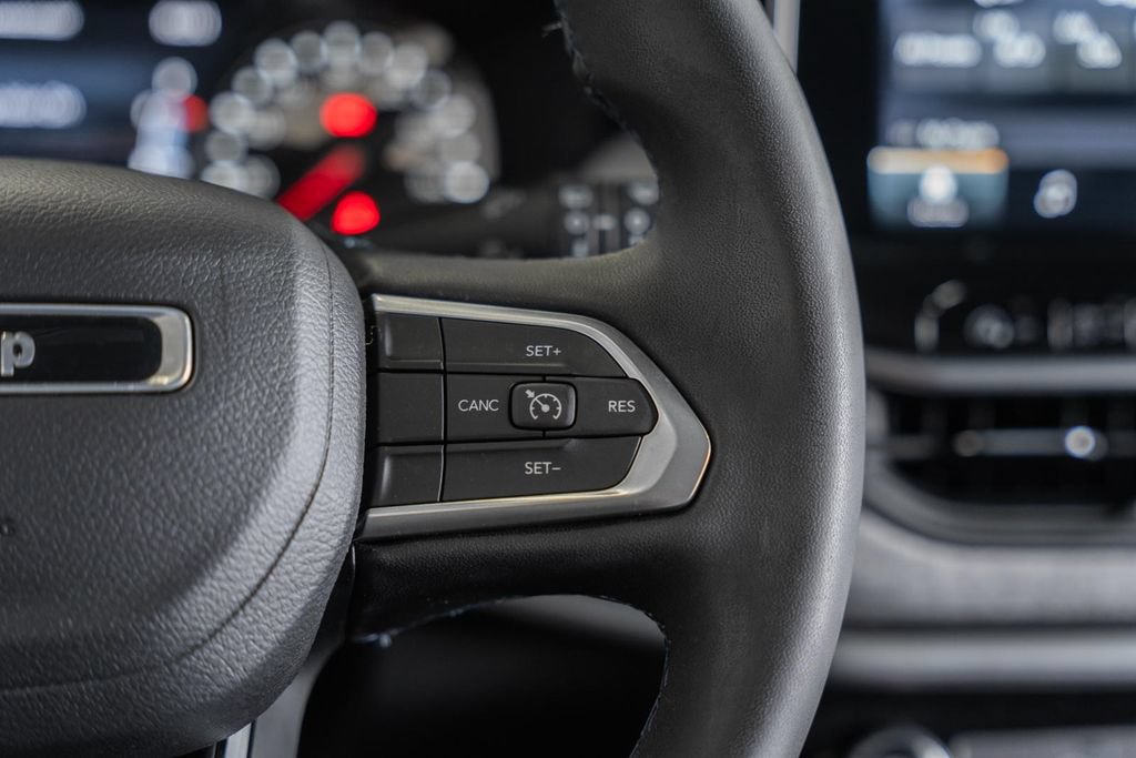 Certified 2022 Jeep Compass Latitude AWD/4WD image 29