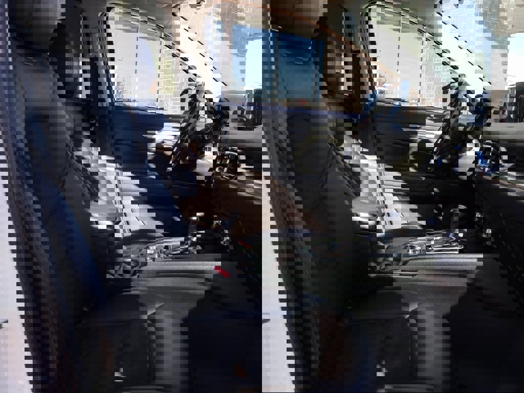 Used 2020 MAZDA CX-5 Touring image 10