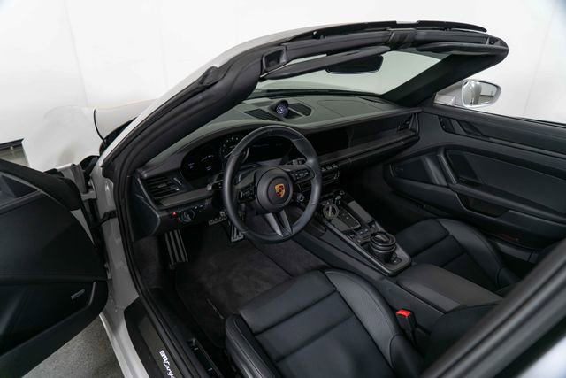 Used 2023 Porsche 911 Targa 4 GTS image 16