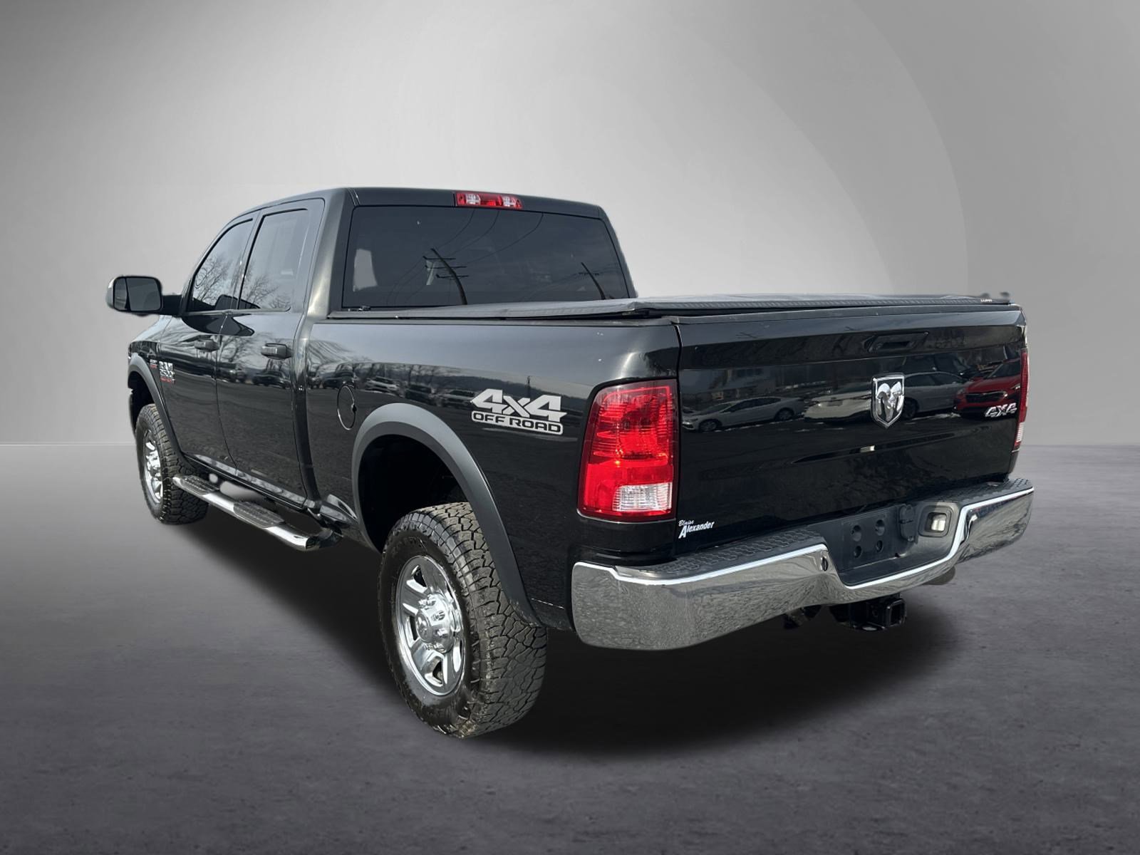 Used 2018 RAM 2500 Tradesman w/ Chrome Appearance Group image 6