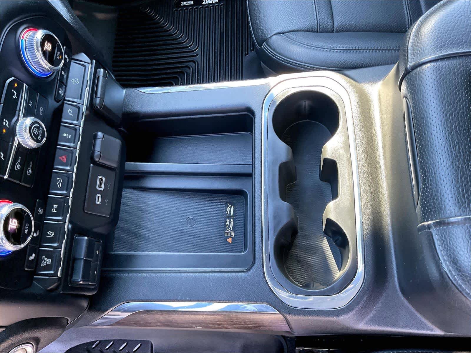 Used 2020 GMC Sierra 2500 Denali w/ Denali Ultimate Package image 18