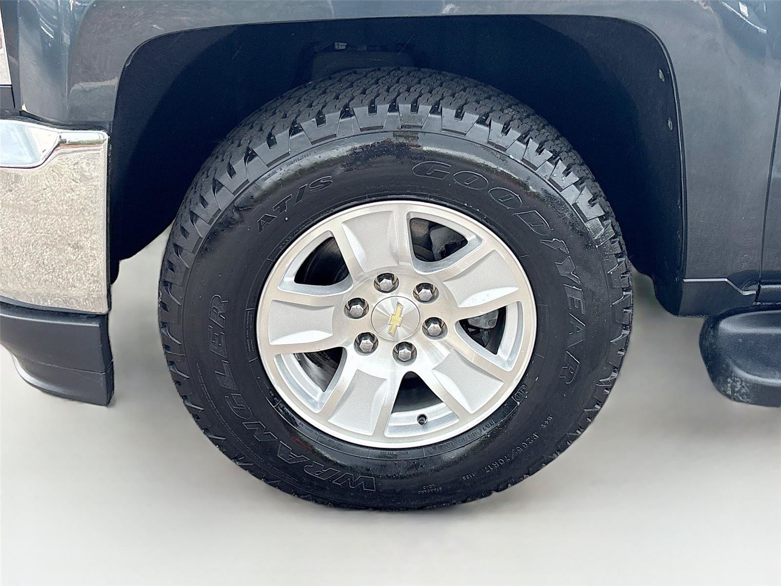 Used 2018 Chevrolet Silverado 1500 LT RWD image 28