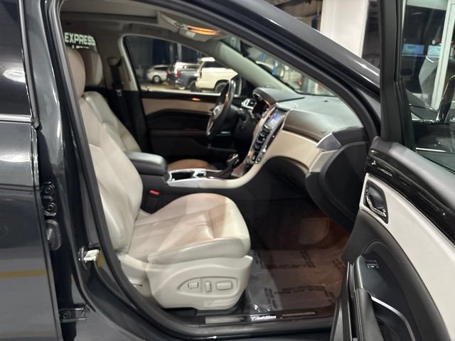 Used 2014 Cadillac SRX Luxury w/ Driver Awareness Package AWD/4WD image 33