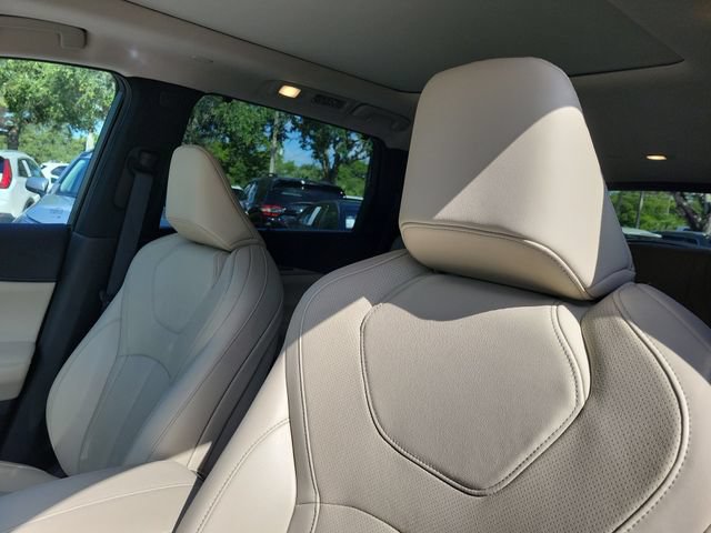 Used 2025 INFINITI QX60 Luxe w/ Cargo Package FWD image 19