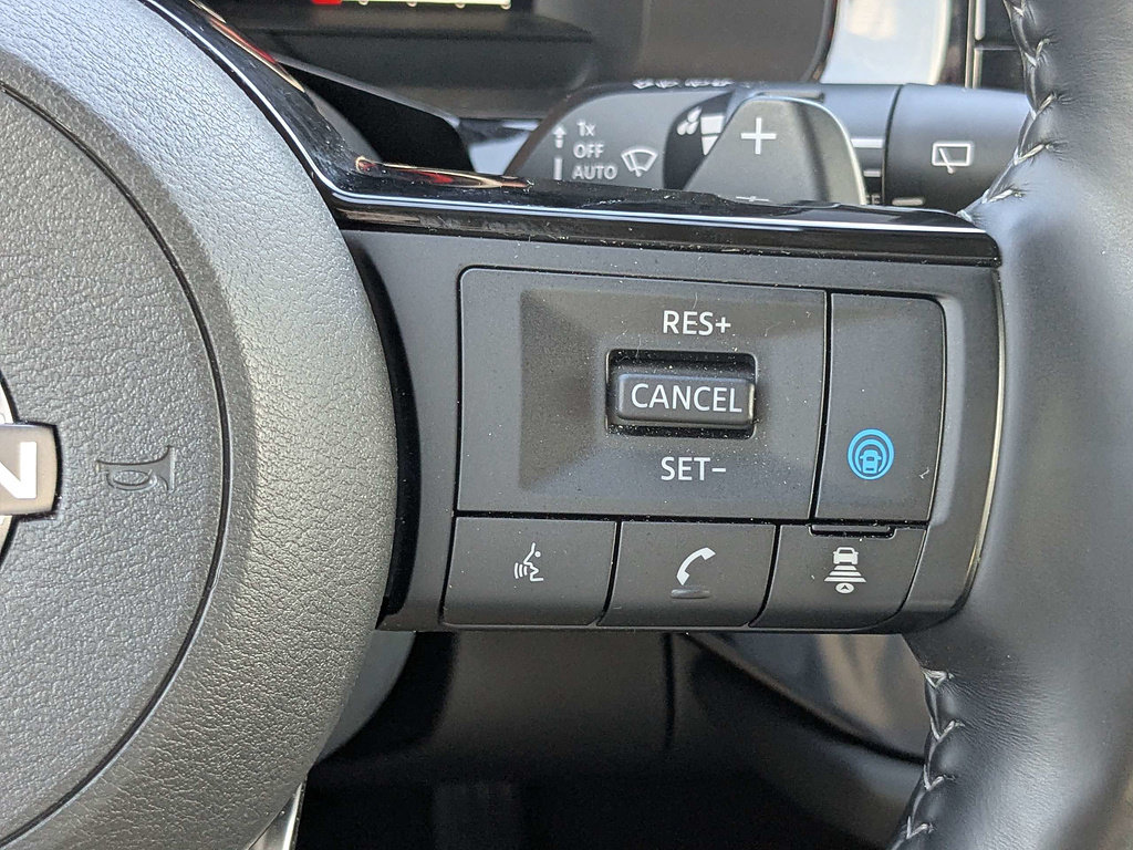 Used 2025 Nissan Pathfinder Platinum w/ Cargo Package AWD/4WD image 29