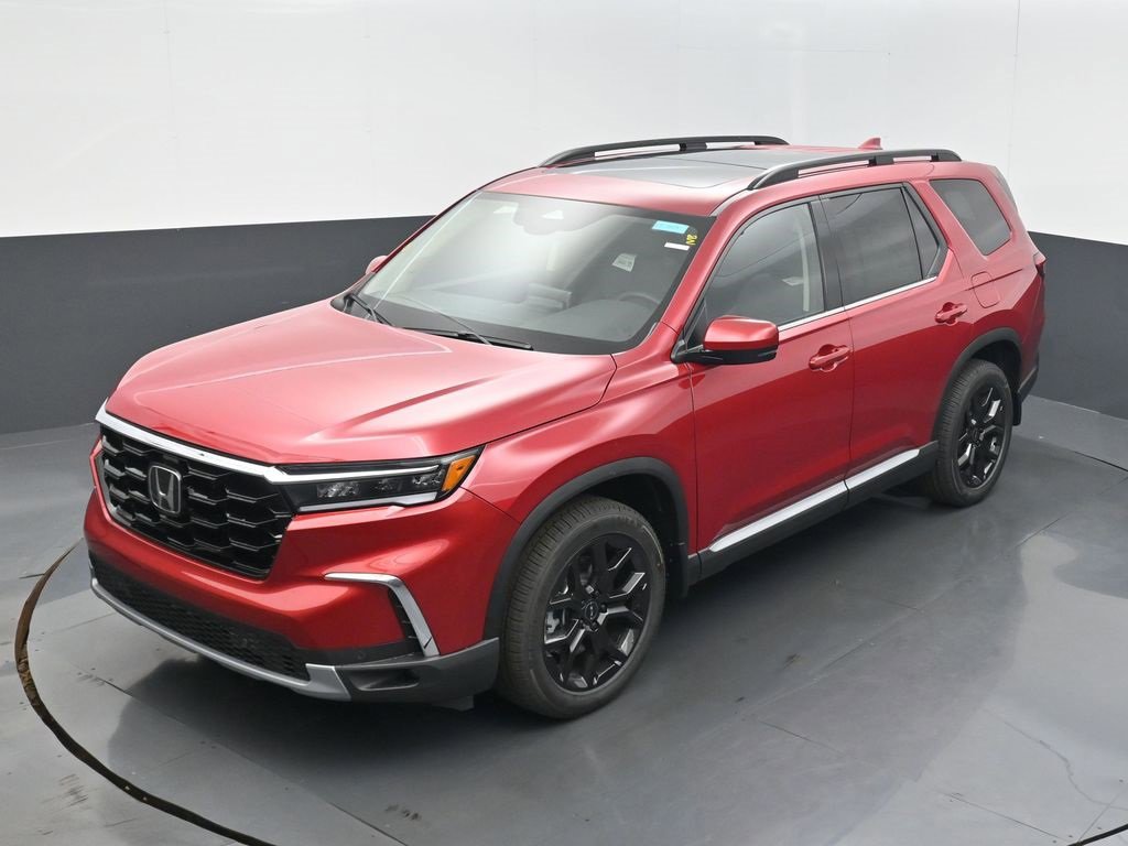 New 2025 Honda Pilot Touring image 9