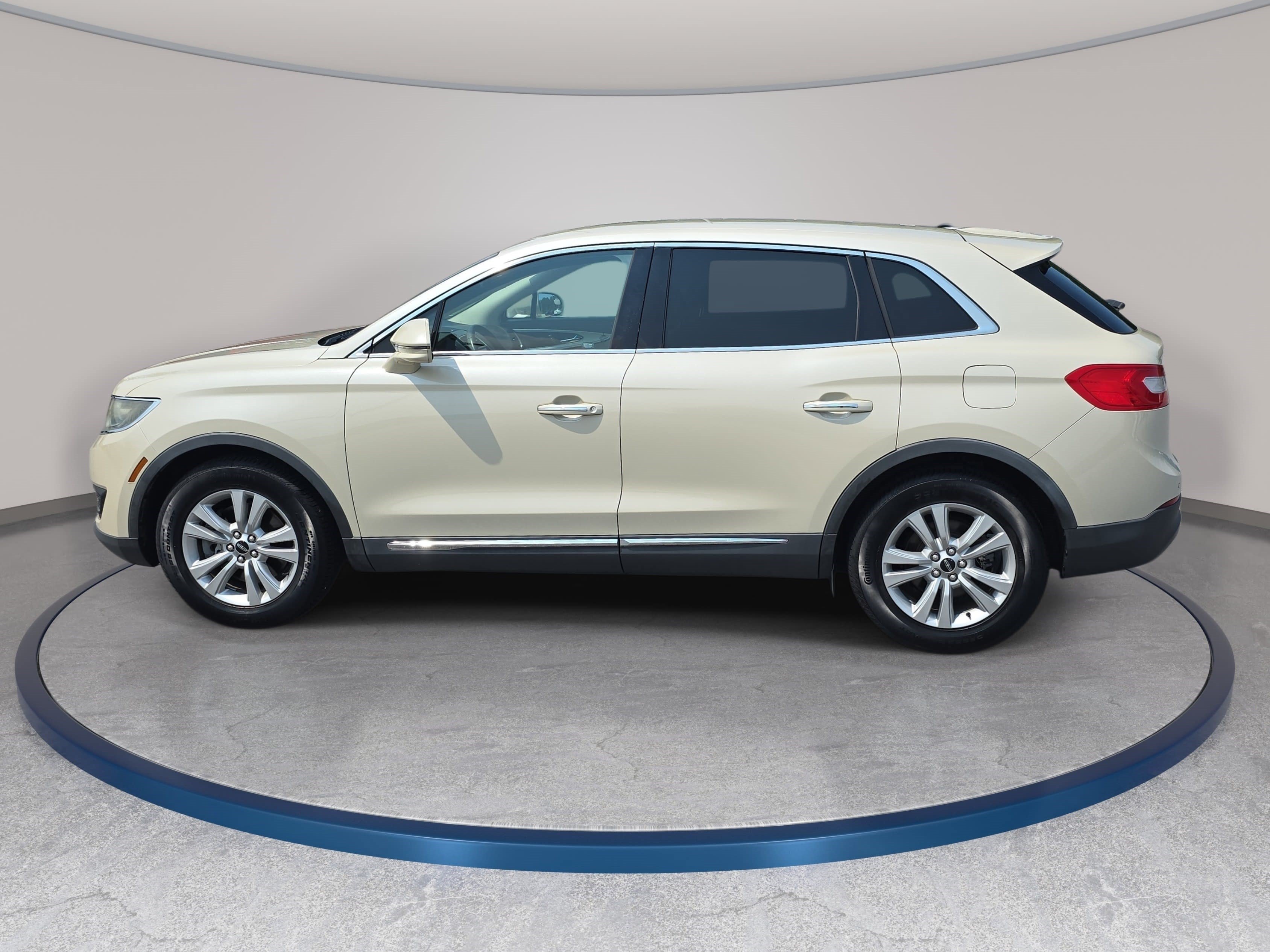 Used 2018 Lincoln MKX Premiere FWD image 8