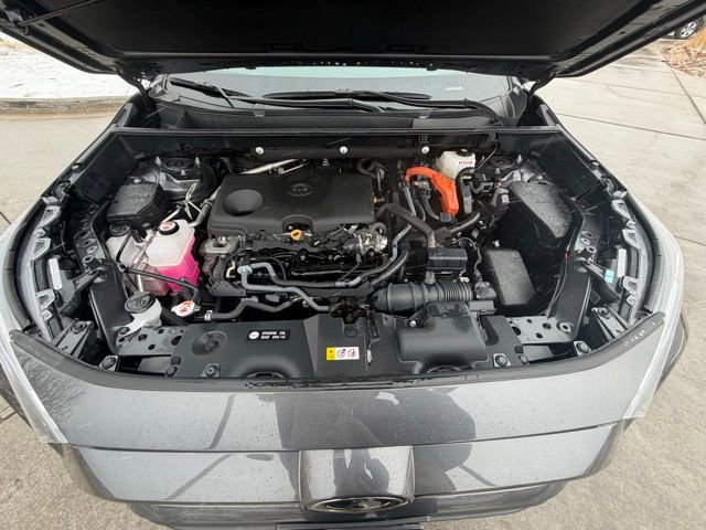 Used 2025 Toyota RAV4 XLE AWD/4WD image 31