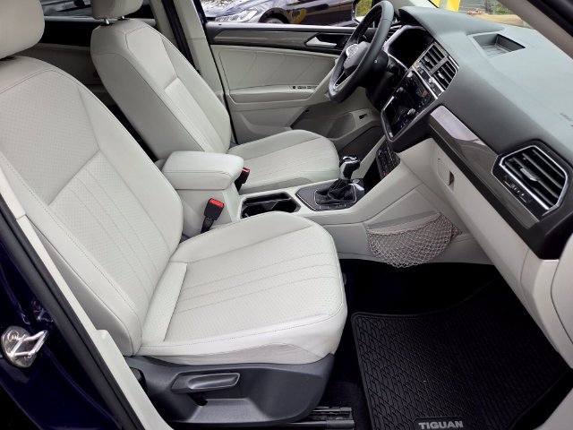 Used 2022 Volkswagen Tiguan SE FWD image 15
