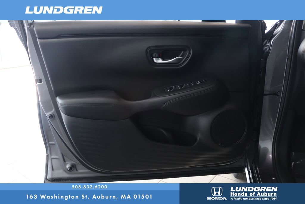 Used 2024 Honda HR-V LX image 9