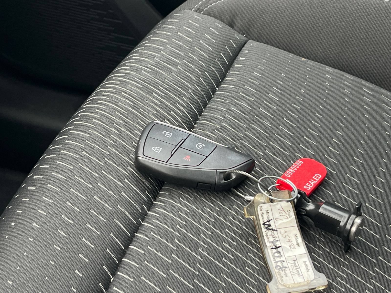 Used 2025 Chevrolet Equinox LT FWD image 21