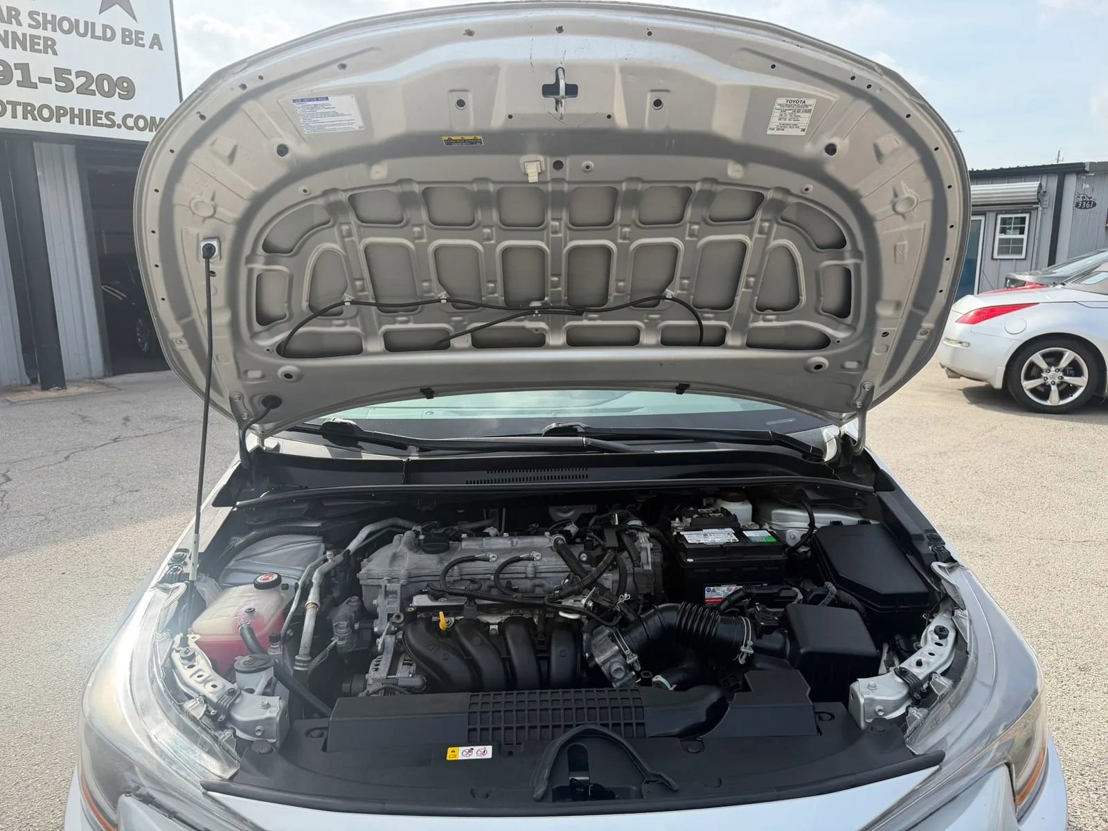 Used 2021 Toyota Corolla LE FWD image 31