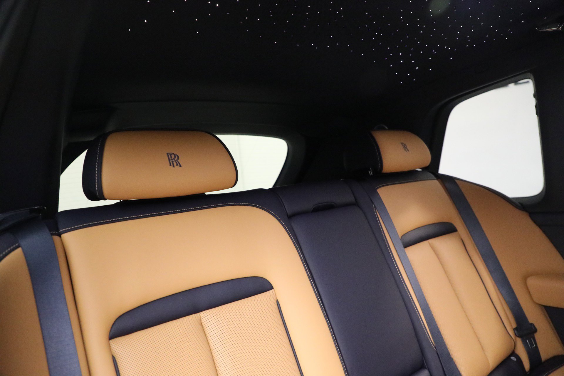 New 2026 Rolls-Royce Cullinan image 23
